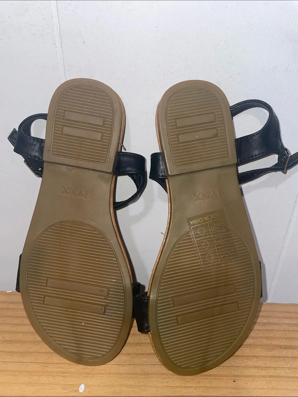 Black Pearl-Embellished Women's Sandals